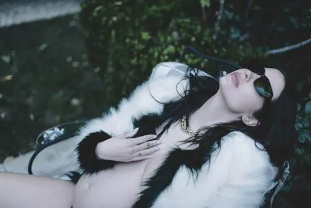 Ashley Benson / AshBenzo / ashley_benson1 / ashleybenson nude photo #0456