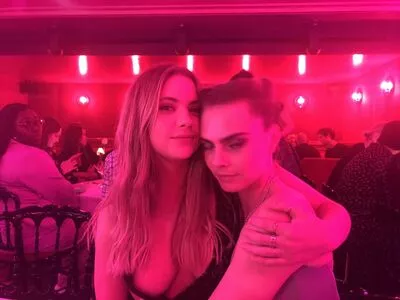 Ashley Benson / AshBenzo / ashley_benson1 / ashleybenson nude photo #0474