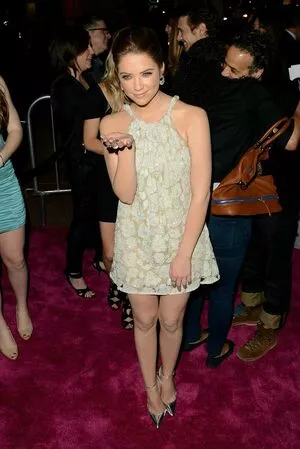 Ashley Benson / AshBenzo / ashley_benson1 / ashleybenson nude photo #0529