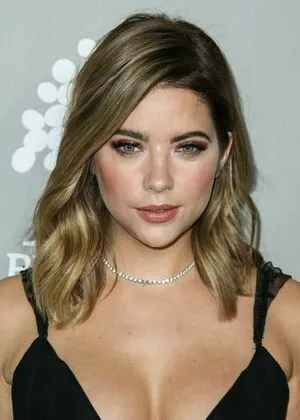 Ashley Benson / AshBenzo / ashley_benson1 / ashleybenson nude photo #0597