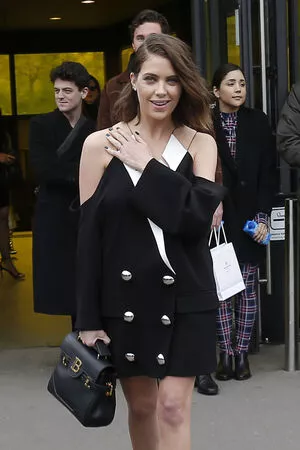 Ashley Benson / AshBenzo / ashley_benson1 / ashleybenson nude photo #0625