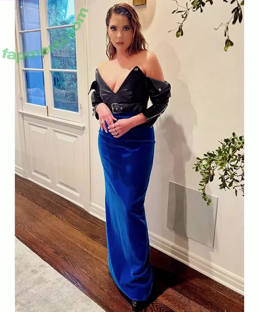 Ashley Benson nude photo #0054 (AshBenzo / ashley_benson1 / ashleybenson)