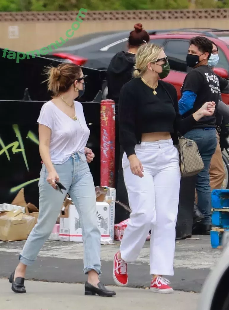 Ashley Benson nude photo #0063 (AshBenzo / ashley_benson1 / ashleybenson)