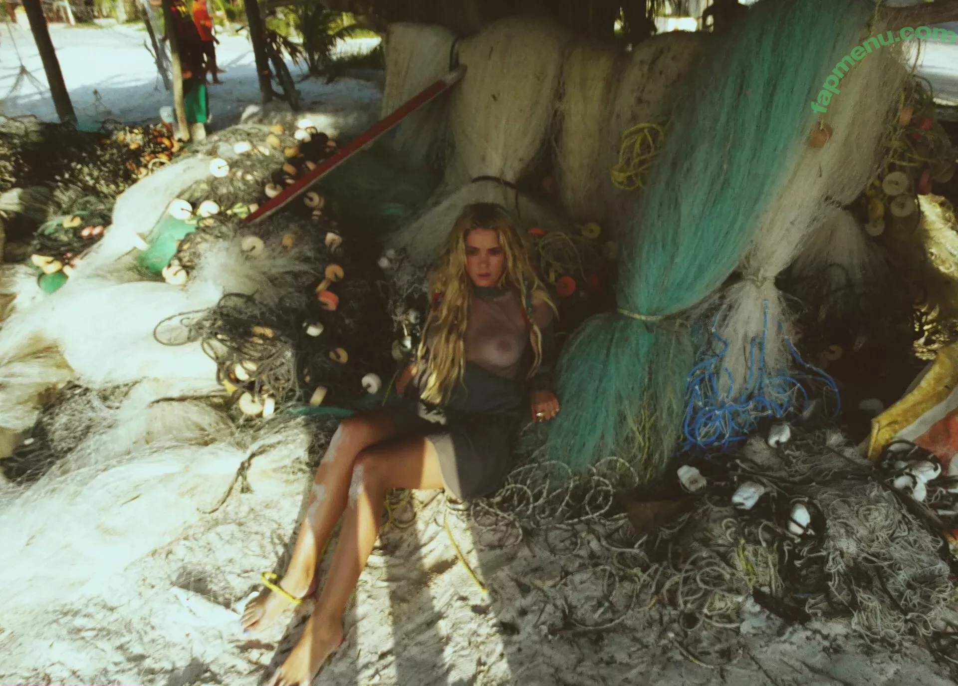 Ashley Benson nude photo #0074 (AshBenzo / ashley_benson1 / ashleybenson)