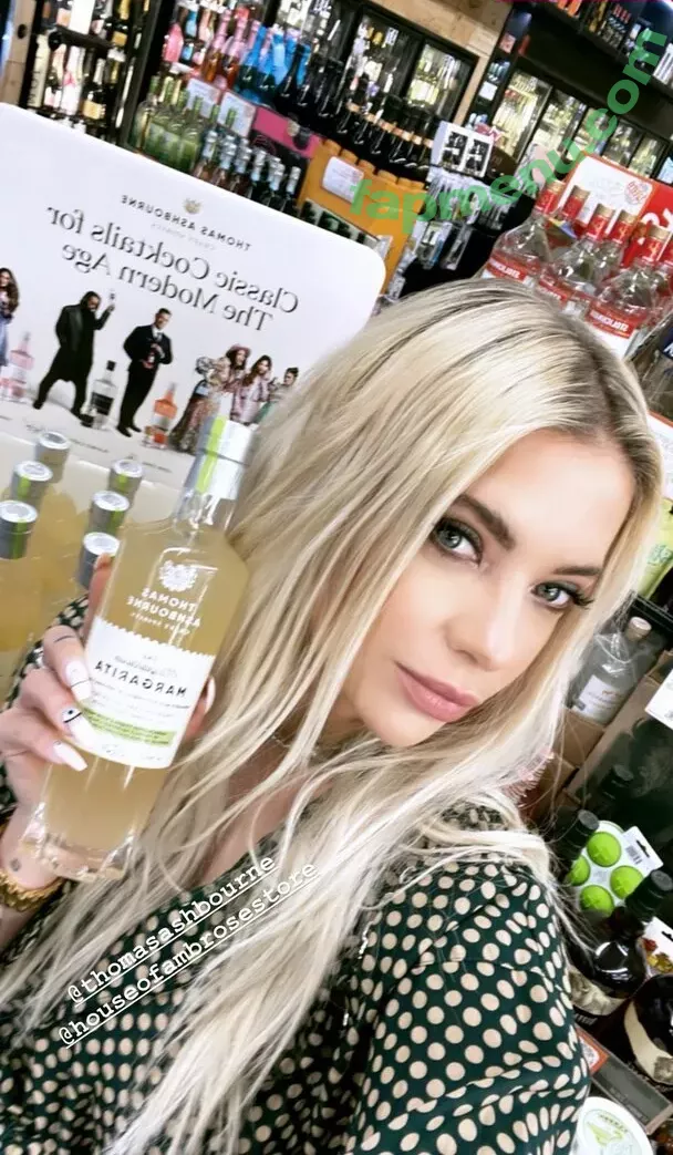 Ashley Benson nude photo #0144 (AshBenzo / ashley_benson1 / ashleybenson)