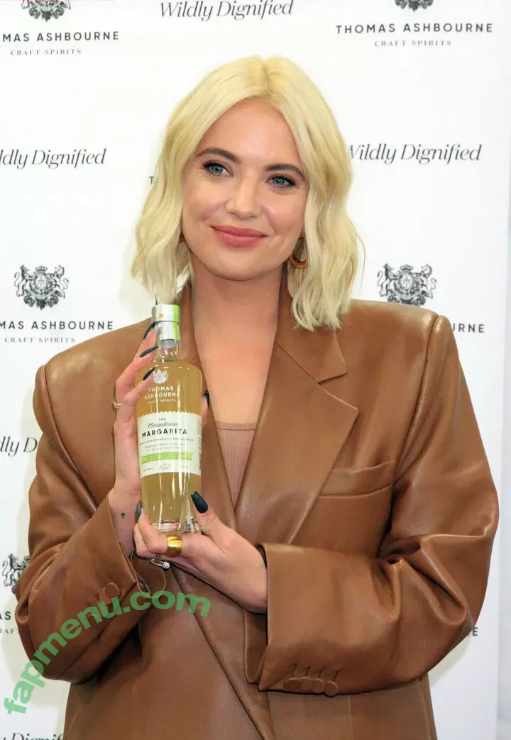 Ashley Benson nude photo #0177 (AshBenzo / ashley_benson1 / ashleybenson)