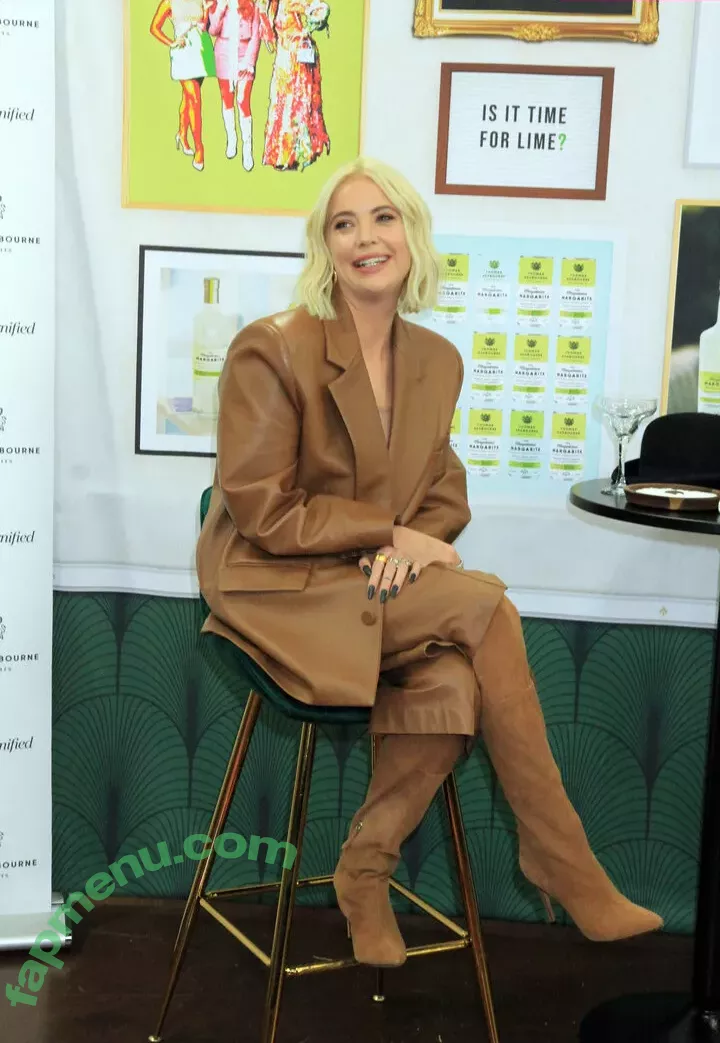 Ashley Benson nude photo #0178 (AshBenzo / ashley_benson1 / ashleybenson)