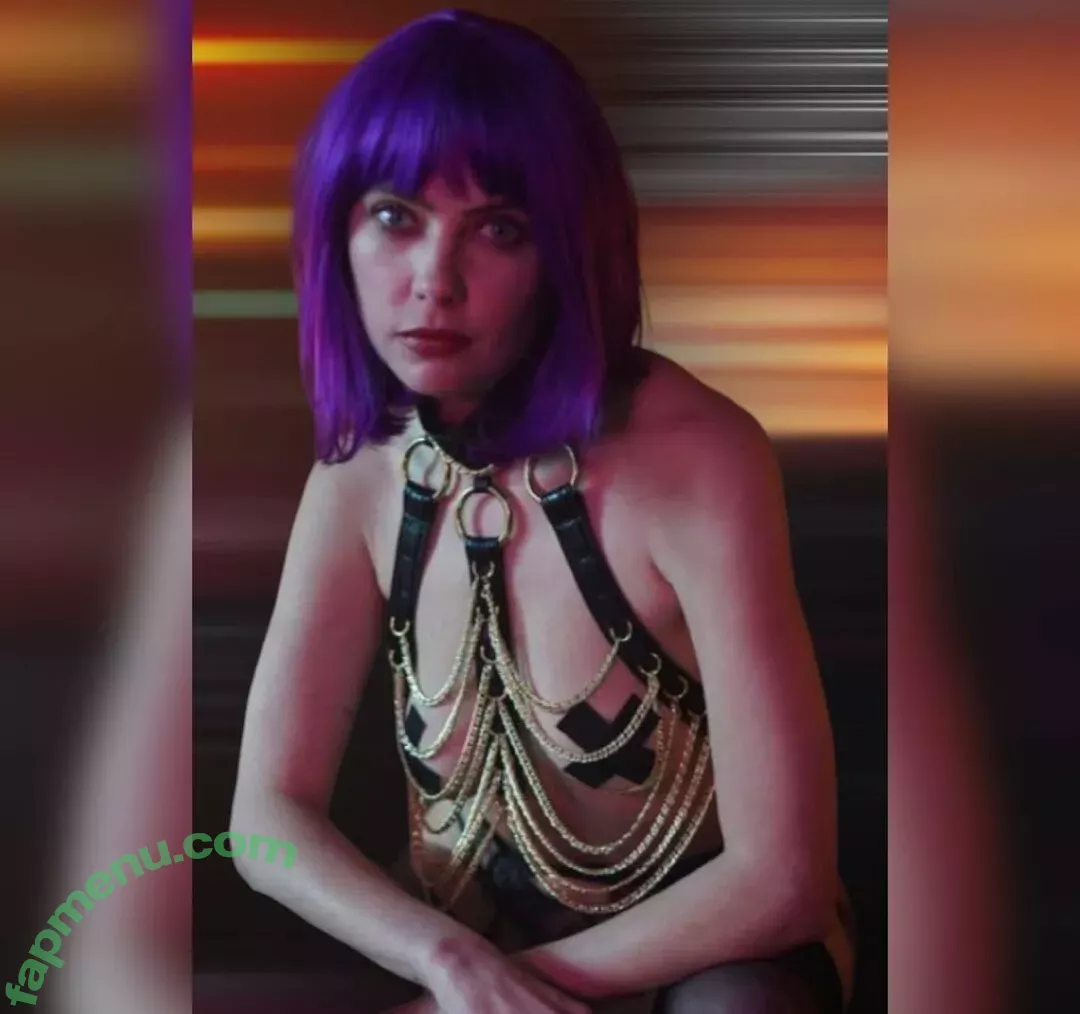 Ashley Benson nude photo #0204 (AshBenzo / ashley_benson1 / ashleybenson)