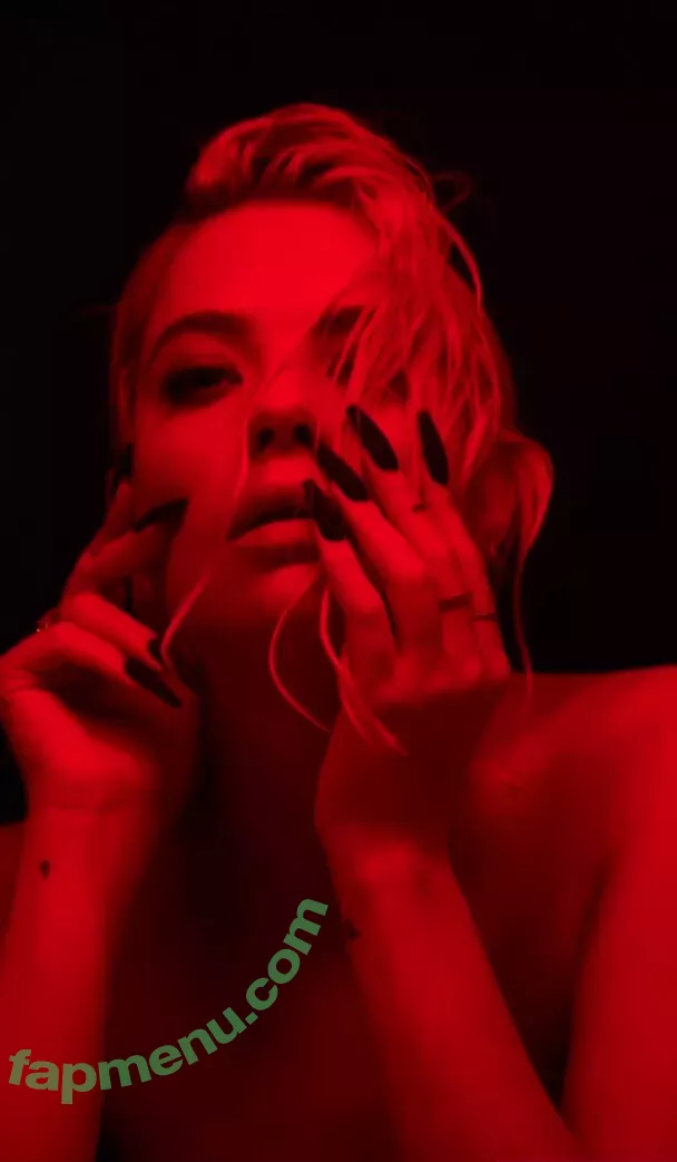 Ashley Benson nude photo #0223 (AshBenzo / ashley_benson1 / ashleybenson)