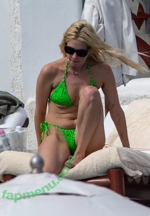 Ashley Benson nude photo #0226 (AshBenzo / ashley_benson1 / ashleybenson)