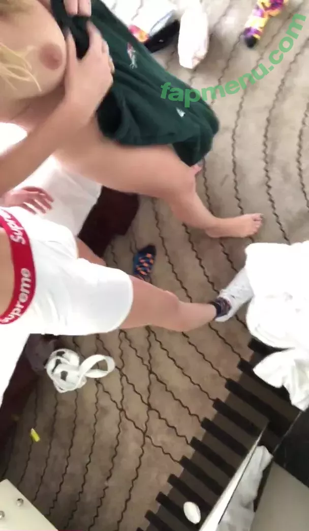 Ashley Benson nude photo #0302 (AshBenzo / ashley_benson1 / ashleybenson)