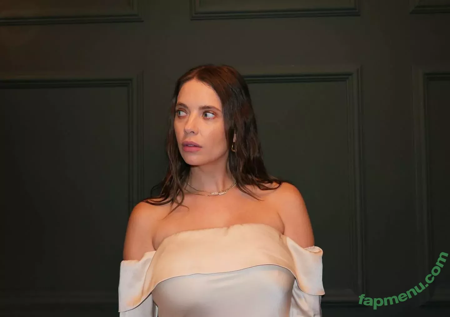 Ashley Benson nude photo #0348 (AshBenzo / ashley_benson1 / ashleybenson)