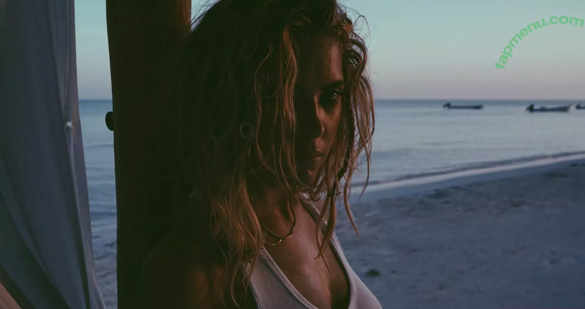 Ashley Benson nude photo #0354 (AshBenzo / ashley_benson1 / ashleybenson)