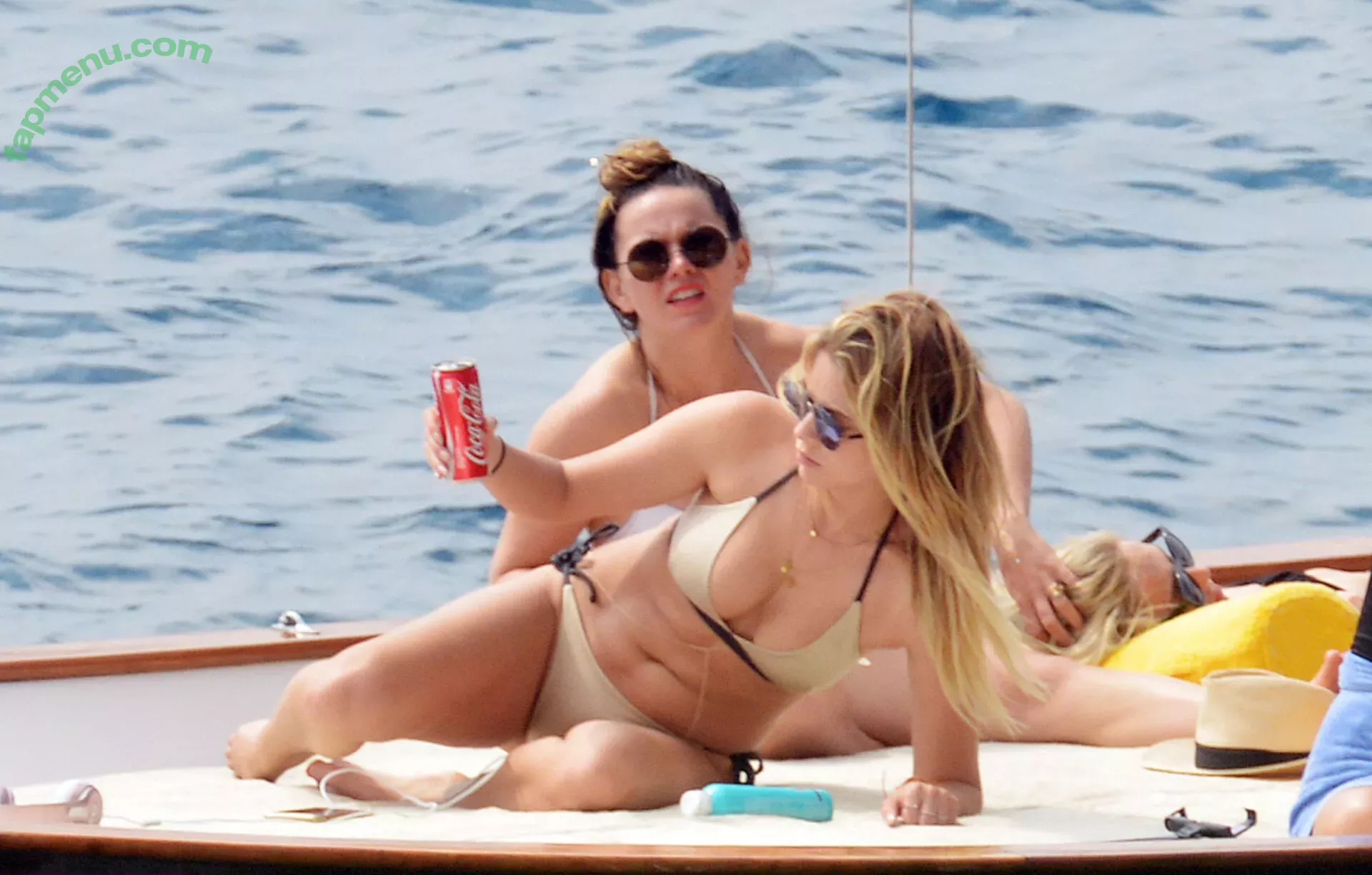 Ashley Benson nude photo #0395 (AshBenzo / ashley_benson1 / ashleybenson)