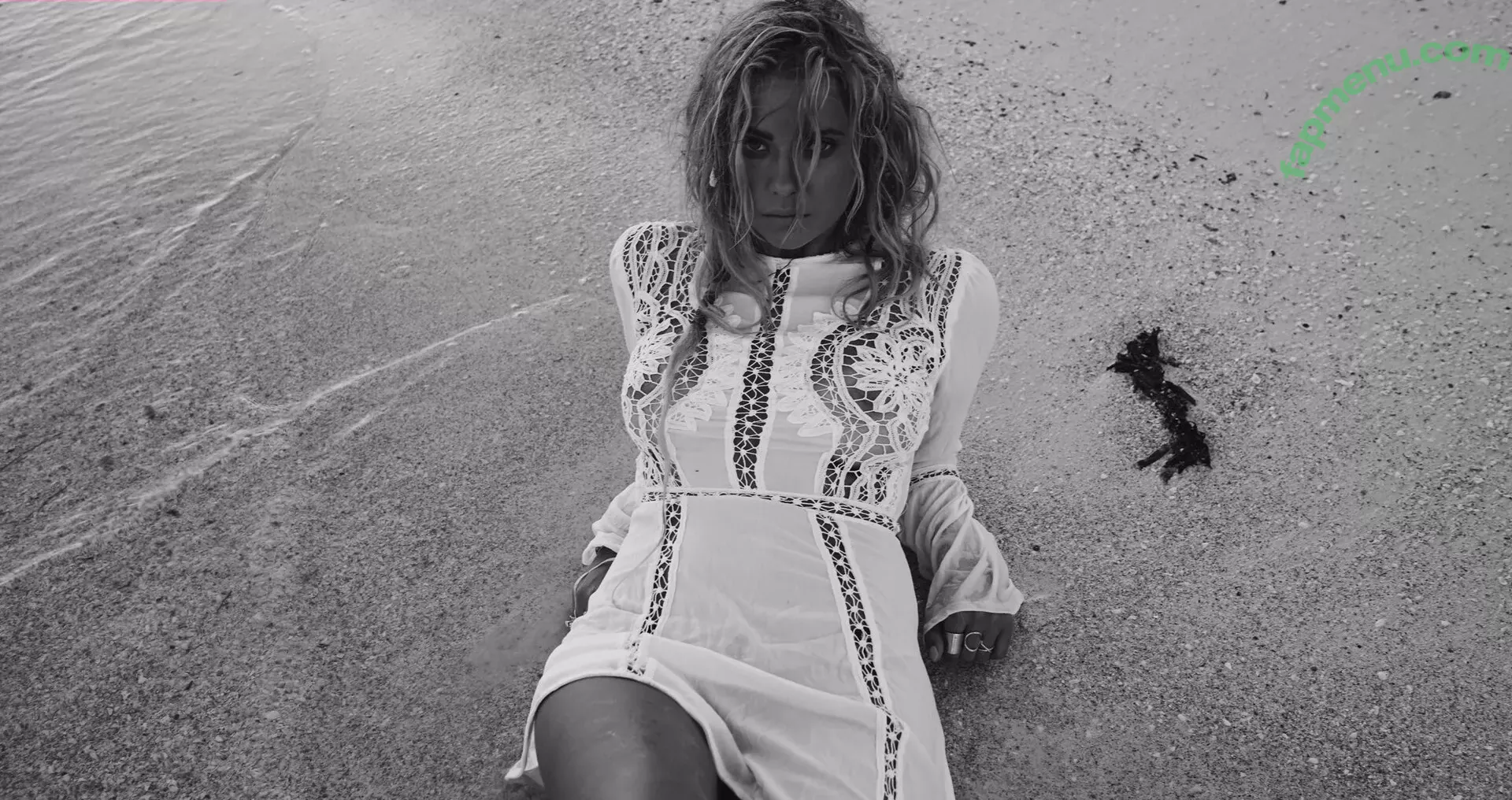 Ashley Benson nude photo #0400 (AshBenzo / ashley_benson1 / ashleybenson)