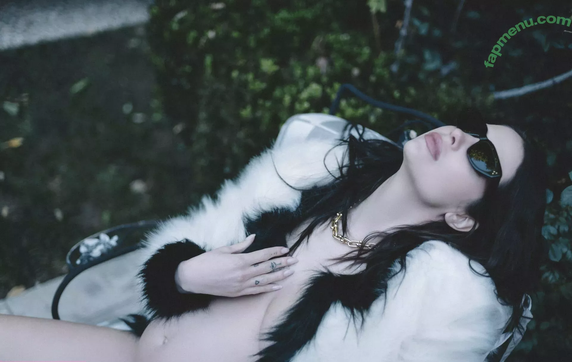 Ashley Benson nude photo #0456 (AshBenzo / ashley_benson1 / ashleybenson)