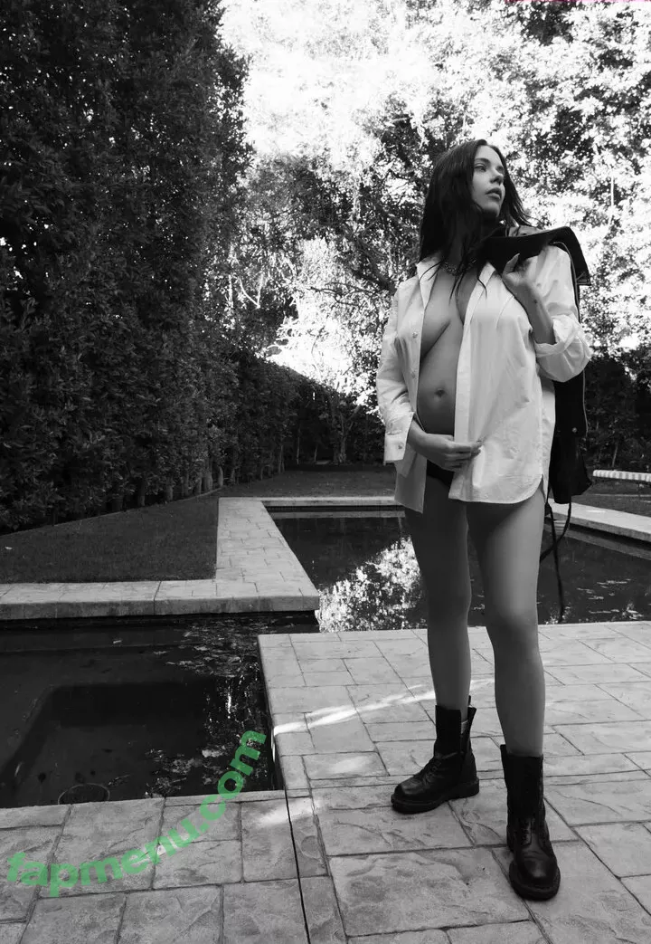 Ashley Benson nude photo #0459 (AshBenzo / ashley_benson1 / ashleybenson)