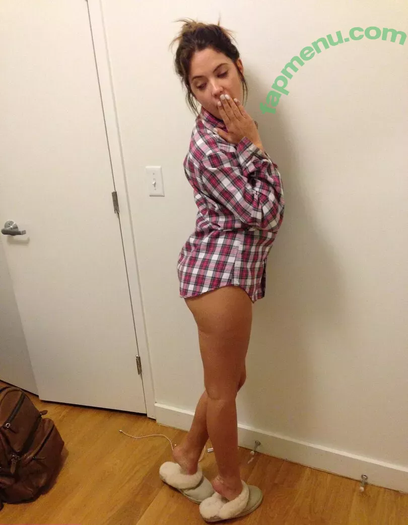 Ashley Benson nude photo #0471 (AshBenzo / ashley_benson1 / ashleybenson)