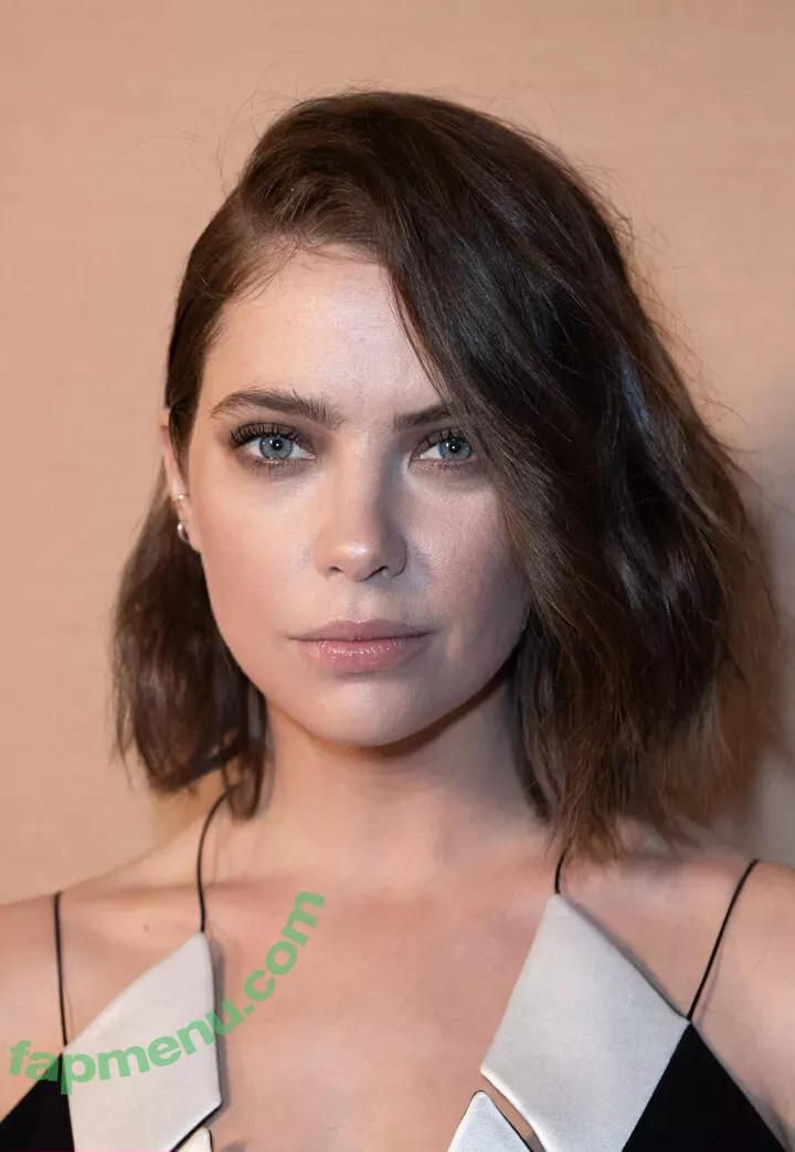 Ashley Benson nude photo #0638 (AshBenzo / ashley_benson1 / ashleybenson)