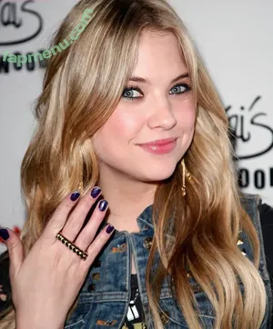 Ashley Benson / AshBenzo / ashley_benson1 / ashleybenson nude photo #1351