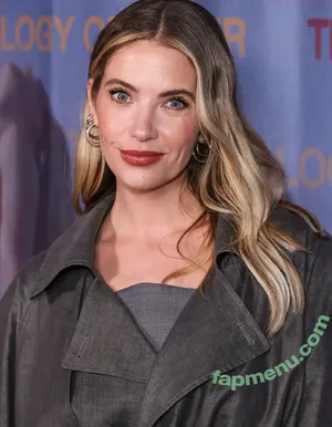 Ashley Benson / AshBenzo / ashley_benson1 / ashleybenson nude photo #1429