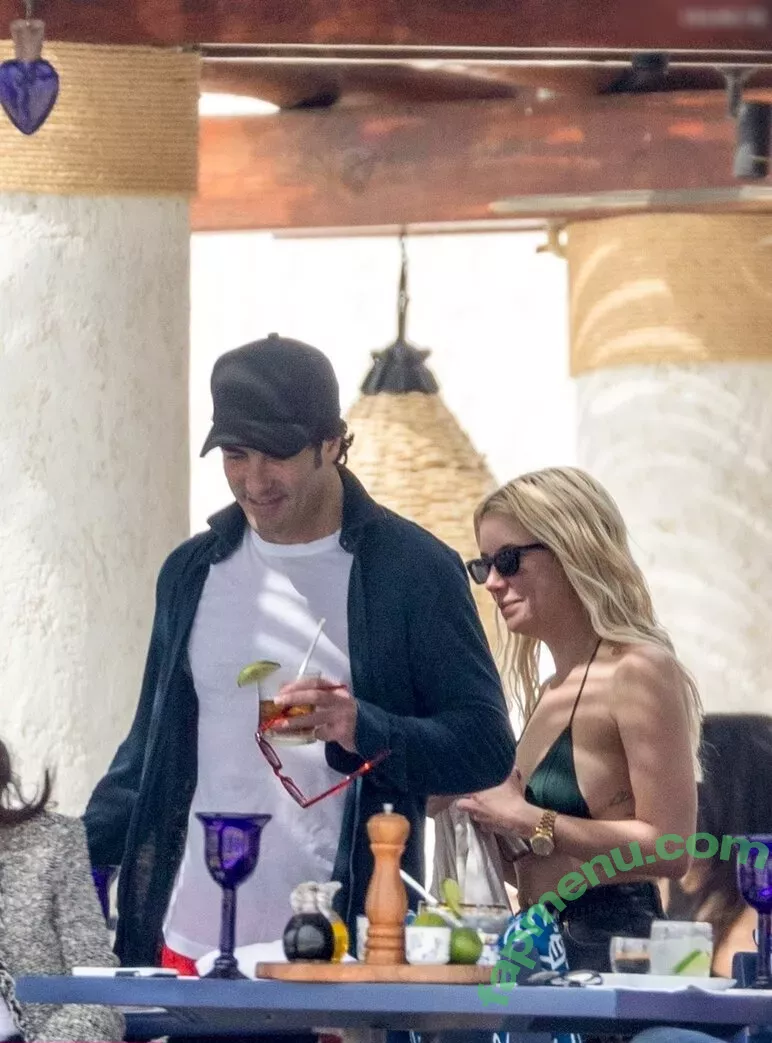 Ashley Benson nude photo #1053 (AshBenzo / ashley_benson1 / ashleybenson)