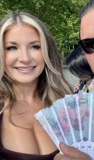 Ashley_Bridges / ashleylietzanbridges / emilybridgesfitness nude photo #0011