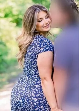 Ashley_Bridges / ashleylietzanbridges / emilybridgesfitness nude photo #0021