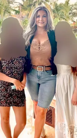 Ashley_Bridges / ashleylietzanbridges / emilybridgesfitness nude photo #0027