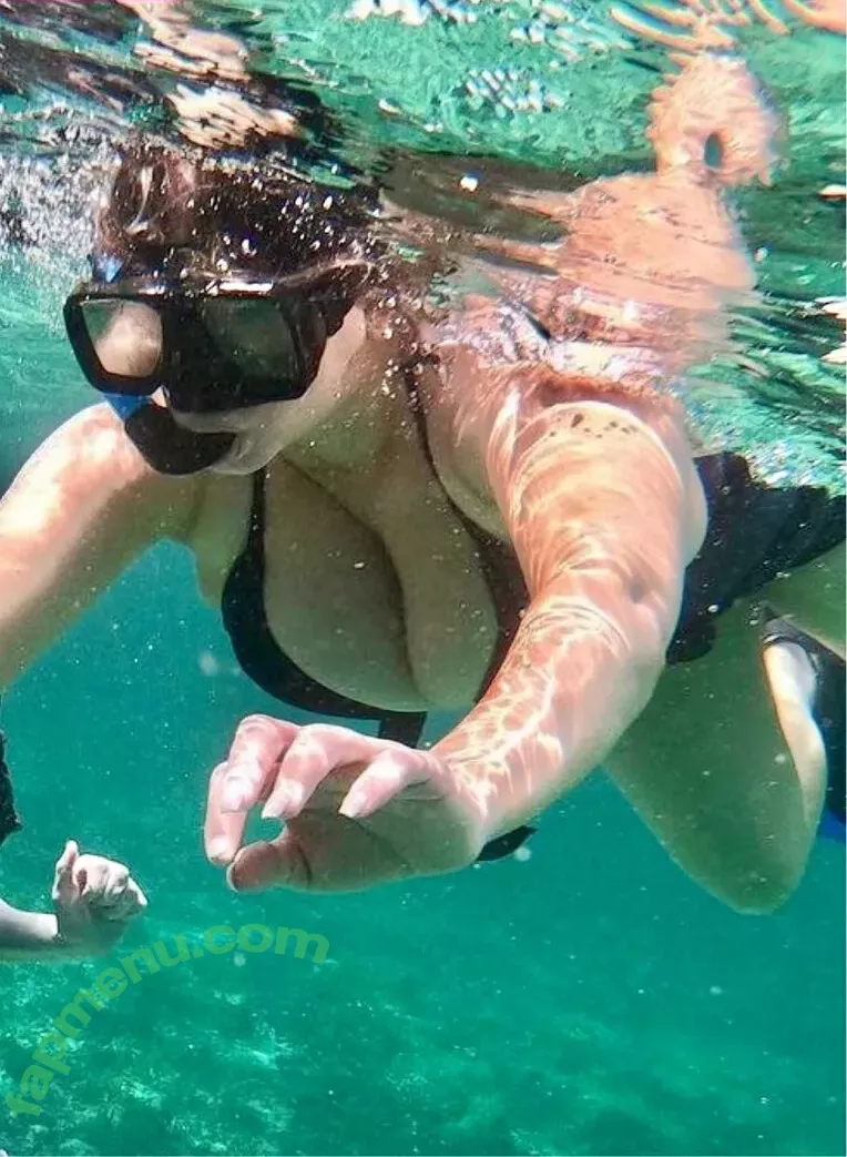 Ashley_Bridges nude photo #0016 (ashleylietzanbridges / emilybridgesfitness)