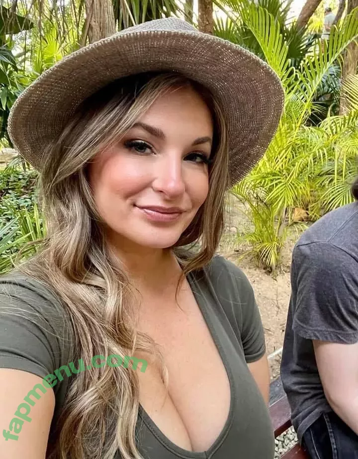 Ashley_Bridges nude photo #0047 (ashleylietzanbridges / emilybridgesfitness)