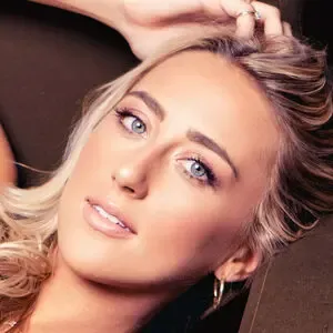 Ashley Cooke / theashleycooke nude photo #0016