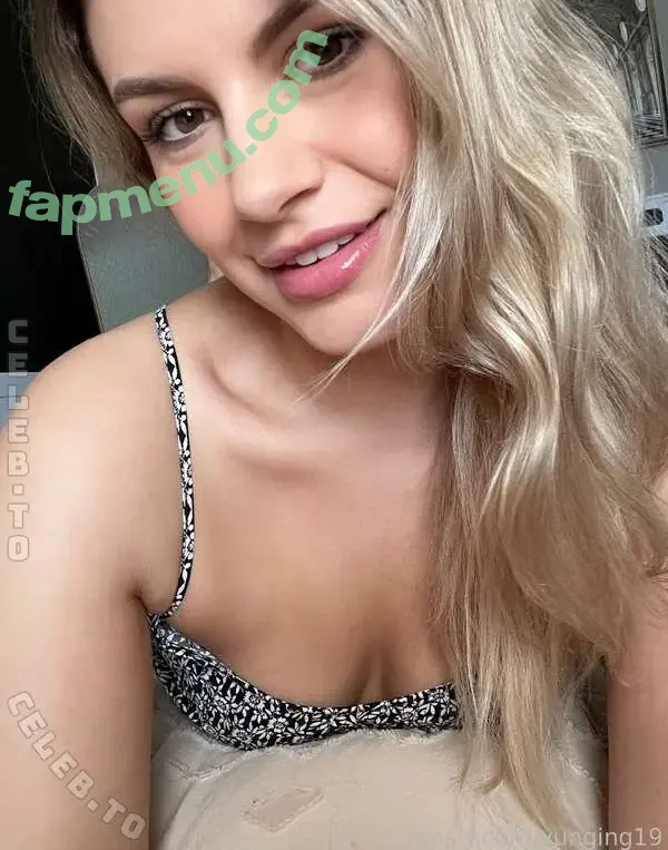 Ashley Elizabeth nude photo #0023 (Yunging19)