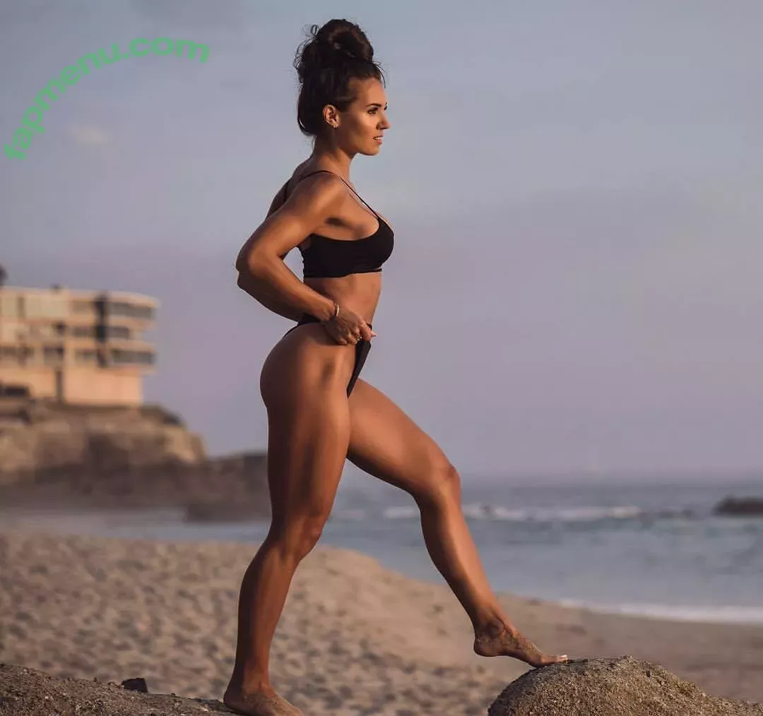 Ashley Flores nude photo #0010 (ashleyestonly / ashleyfloresfit)