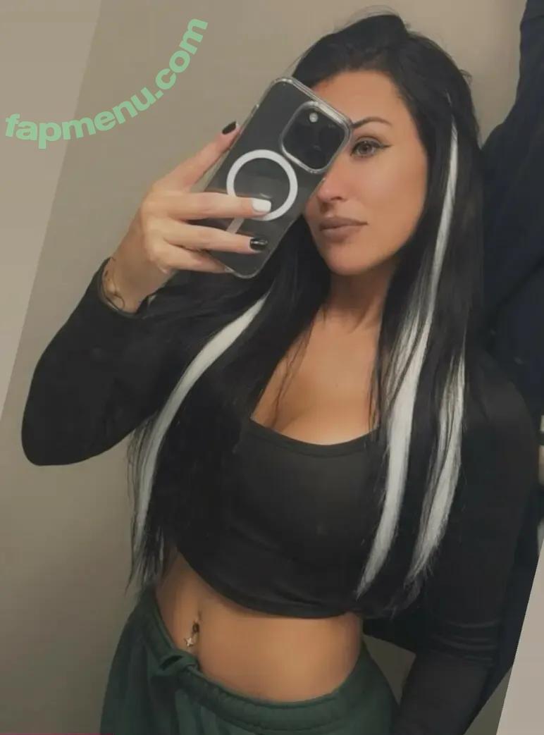 Ashley Giorgio nude photo #0103 (_ash.nicc)