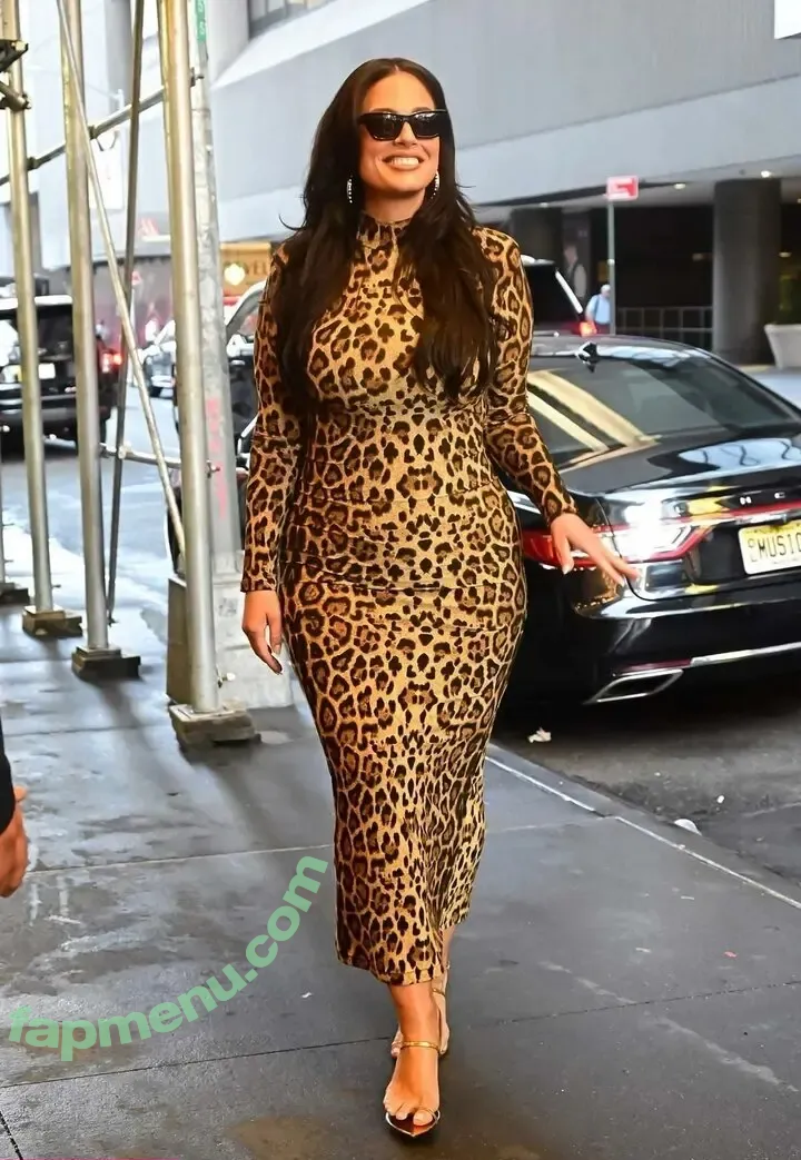 Ashley Graham nude photo #1696 (AshleyGraham / ashley_2020xxx / theashleygraham)