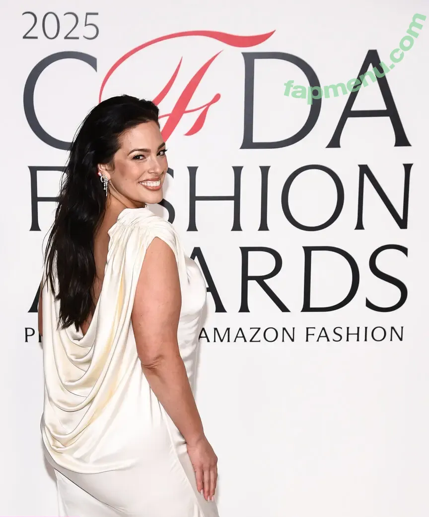 Ashley Graham nude photo #1871 (AshleyGraham / ashley_2020xxx / theashleygraham)