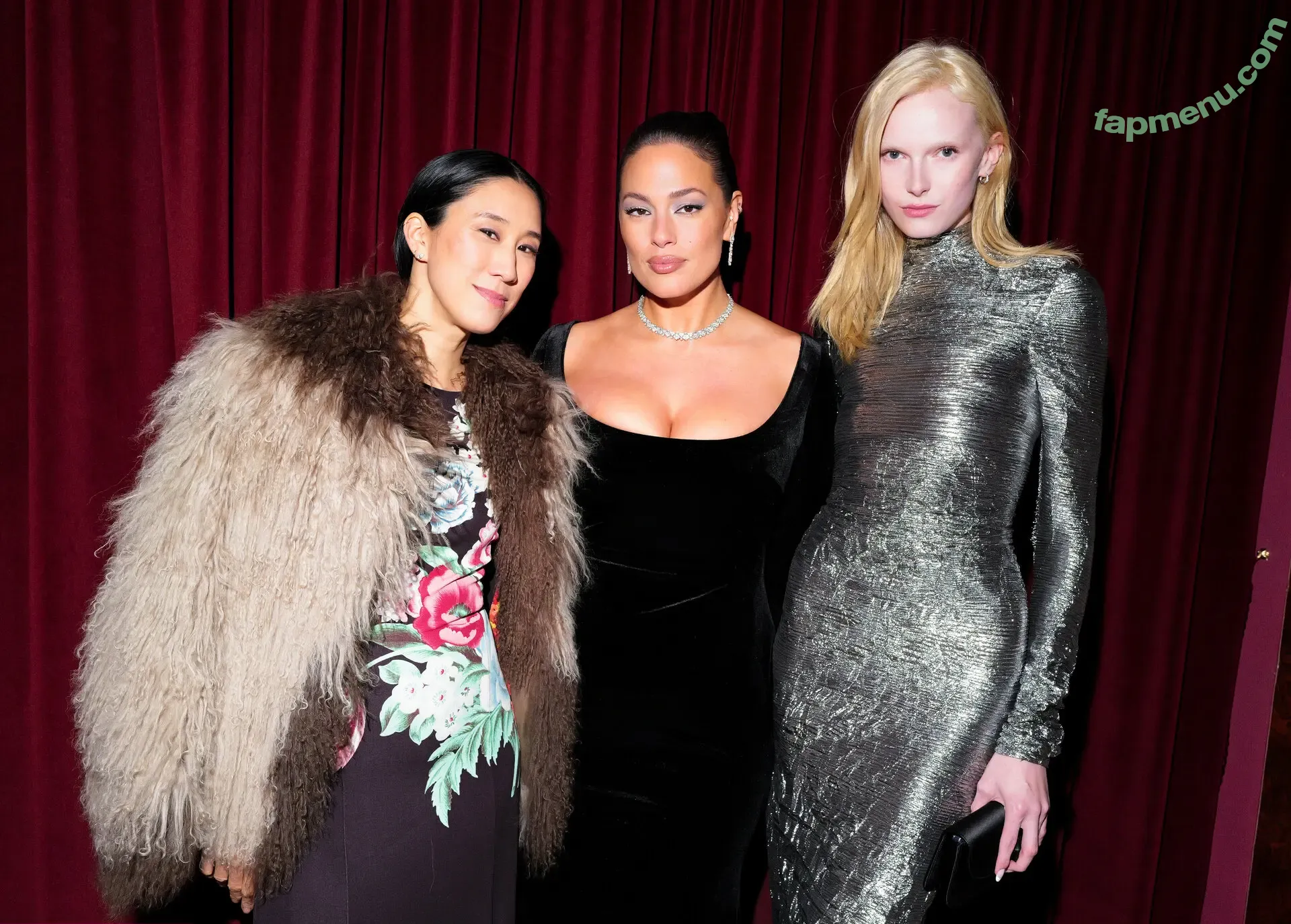 Ashley Graham nude photo #1915 (AshleyGraham / ashley_2020xxx / theashleygraham)