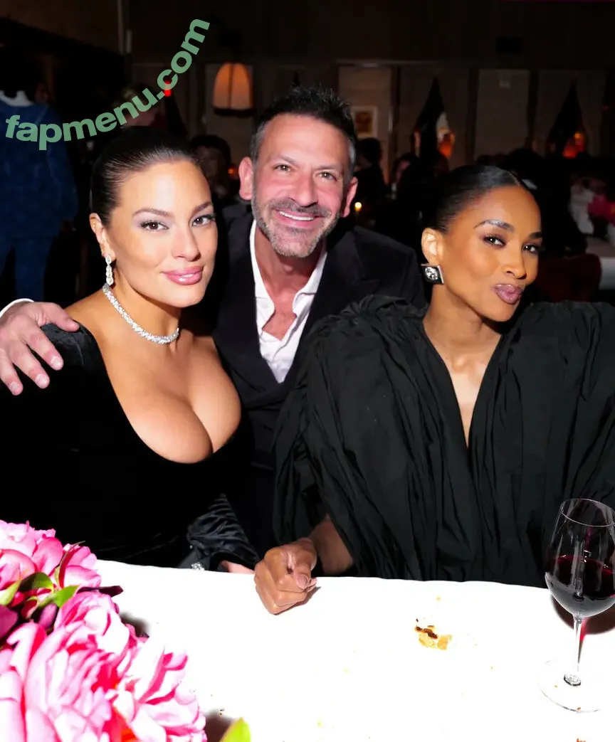 Ashley Graham nude photo #1920 (AshleyGraham / ashley_2020xxx / theashleygraham)