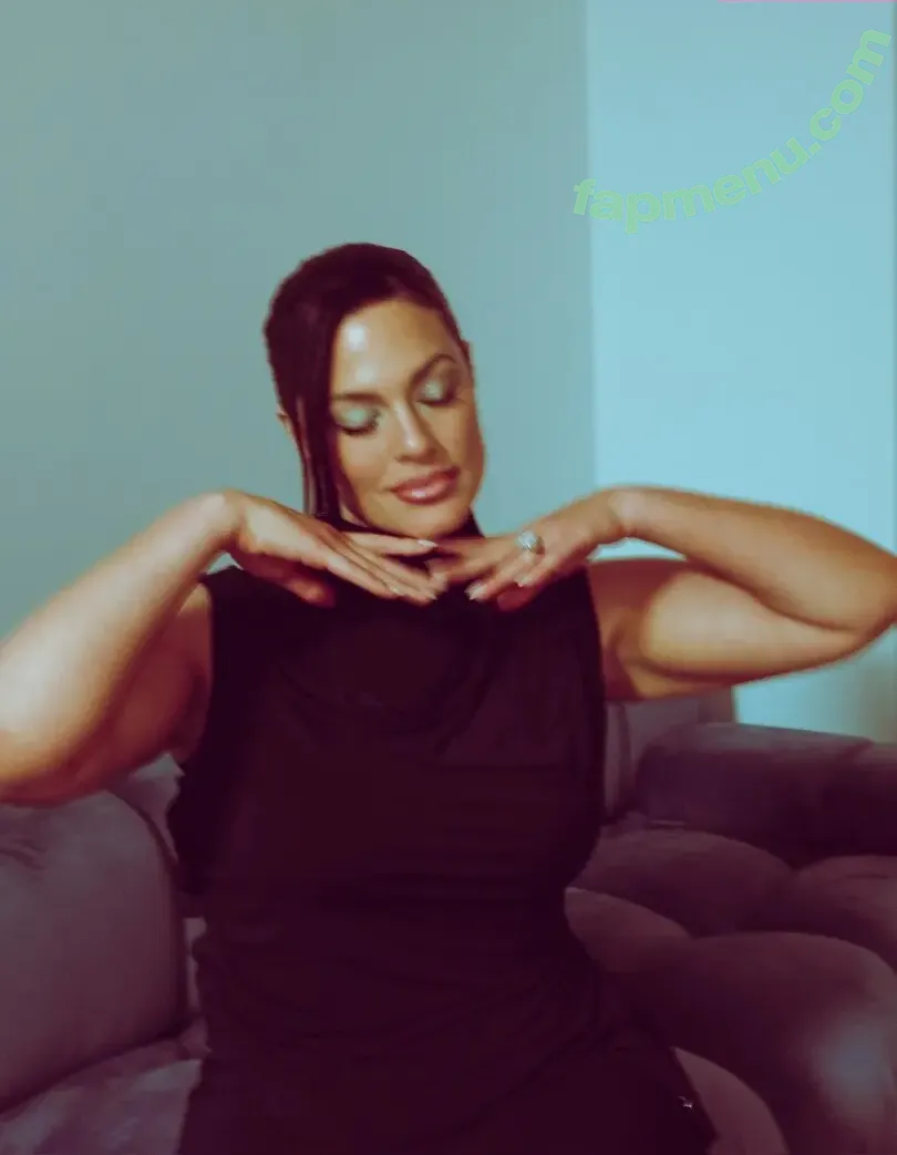 Ashley Graham nude photo #1952 (AshleyGraham / ashley_2020xxx / theashleygraham)