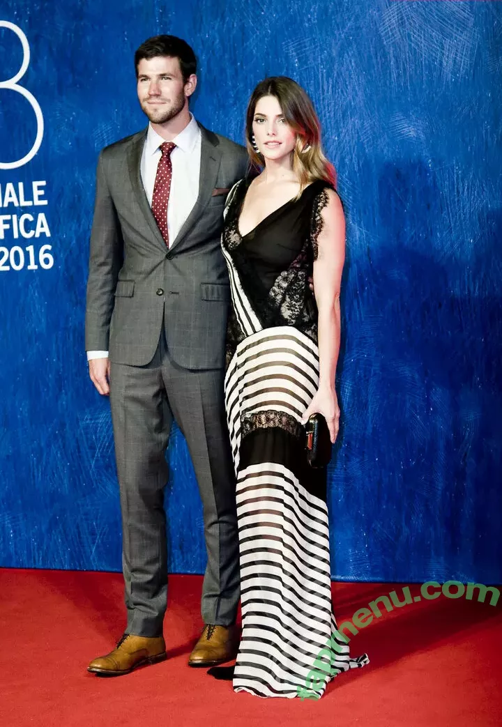 Ashley Greene nude photo #0201 (ashgreeny / ashleygreene)