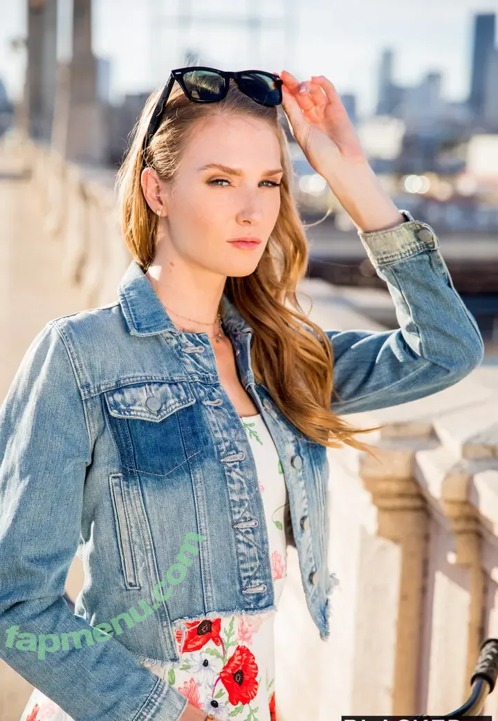 Ashley Lane nude photo #1080 (AshleyLaneXXX / priebusss)