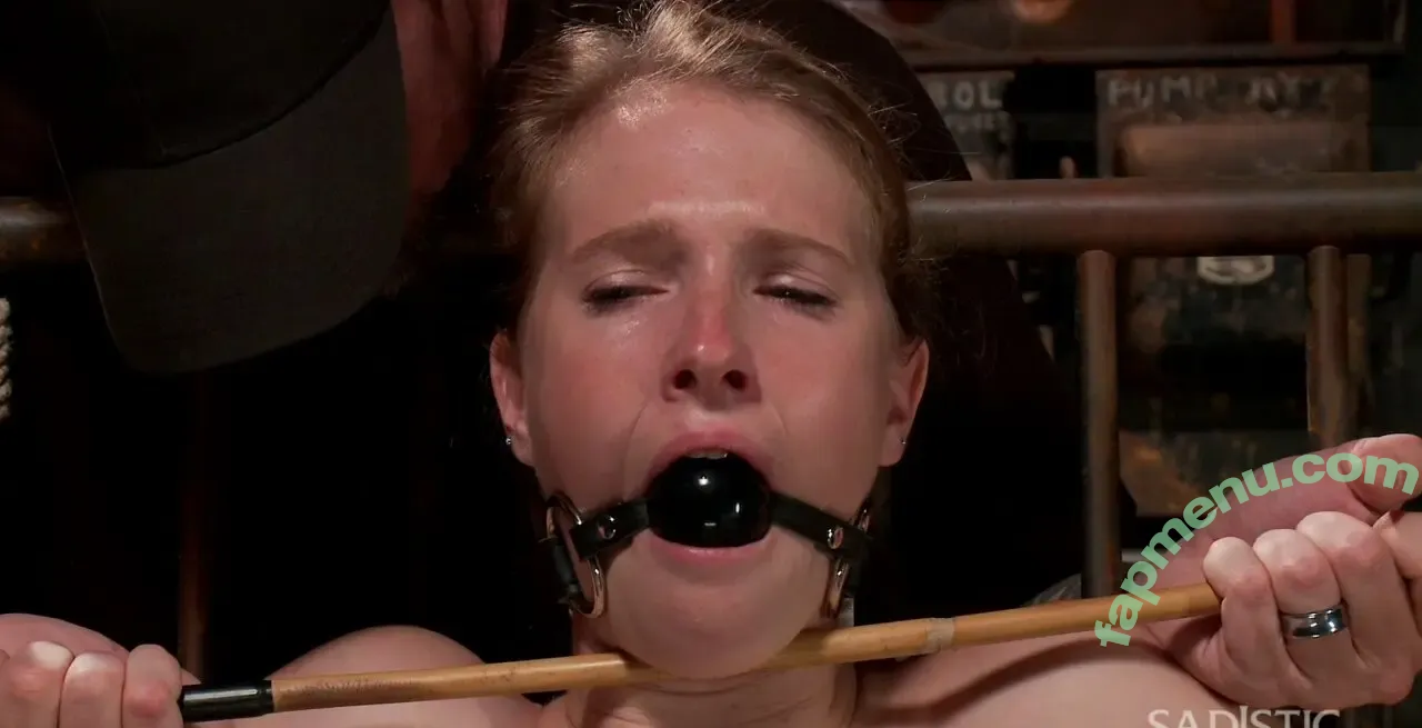 Ashley Lane nude photo #1244 (AshleyLaneXXX / priebusss)