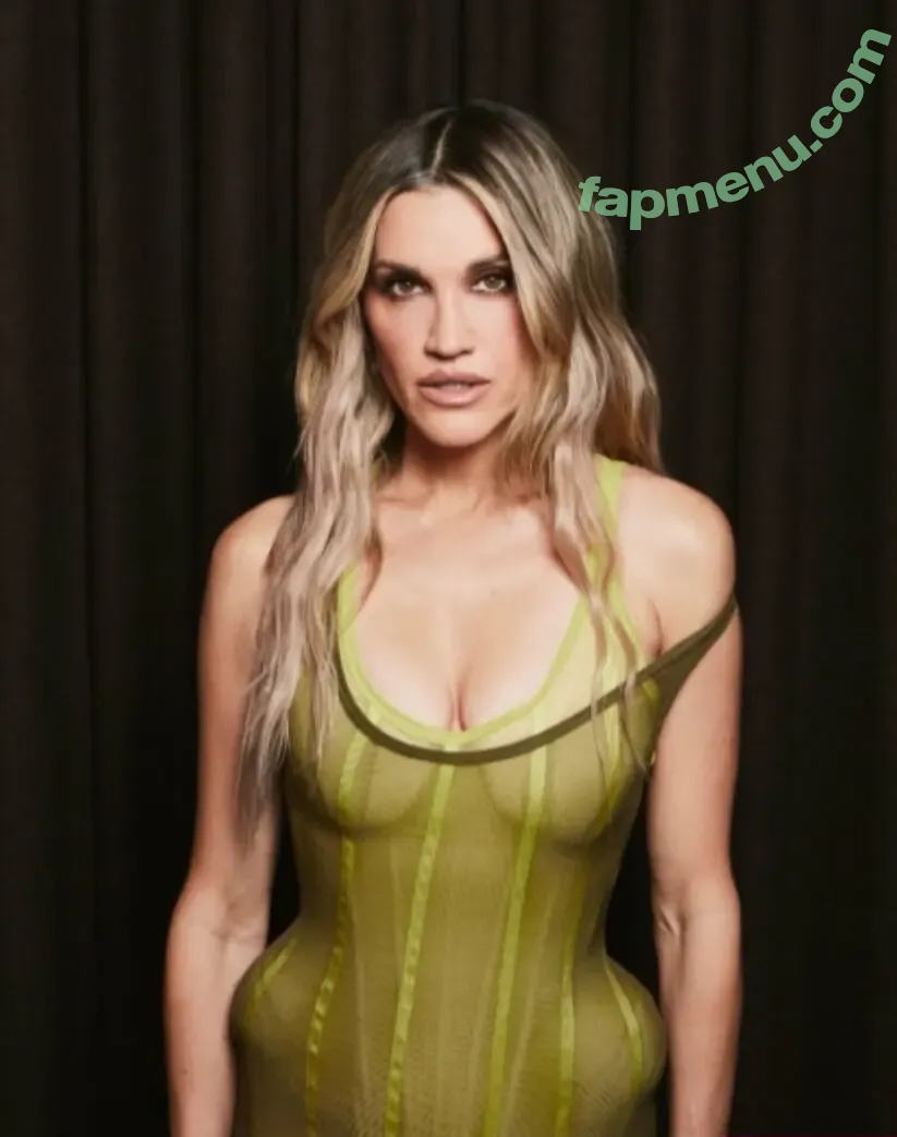 Ashley Roberts nude photo #1644 (Pussycat Doll / iamashleyroberts / robertsseann2)