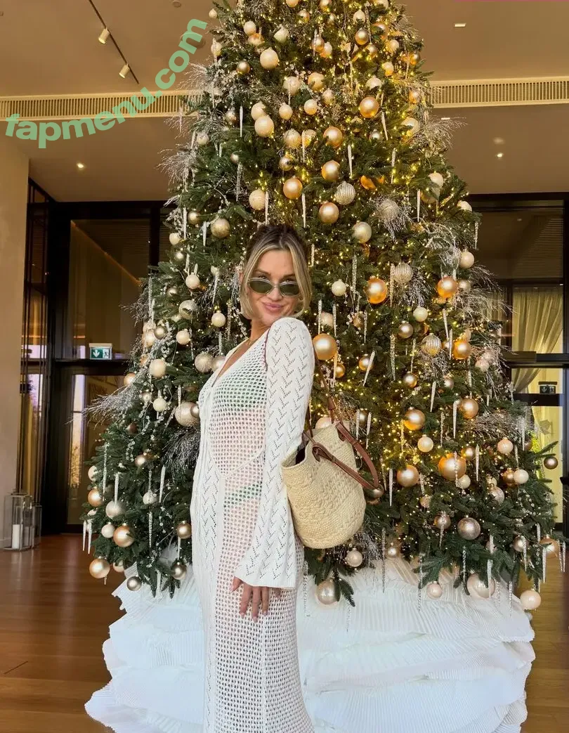 Ashley Roberts nude photo #1690 (iamashleyroberts / imashleyroberts / robertsseann2 / theashleyroberts)