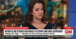 Ashley St Clair / ashleysinclair0 / ashstclair / sexlaptop / stclairashley nude photo #0070