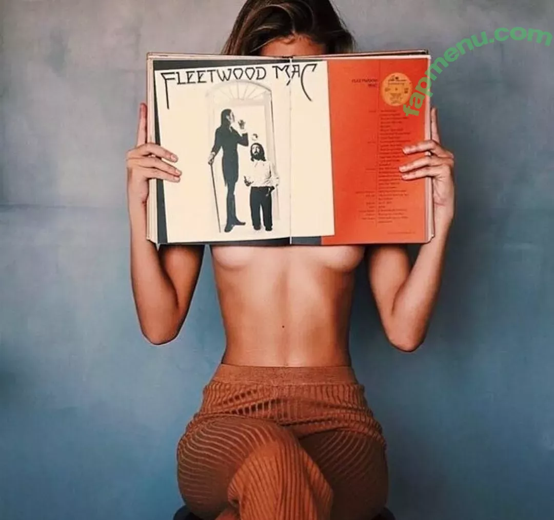 Ashley Tisdale nude photo #0036 (ashleytisdale / yummyyardie)