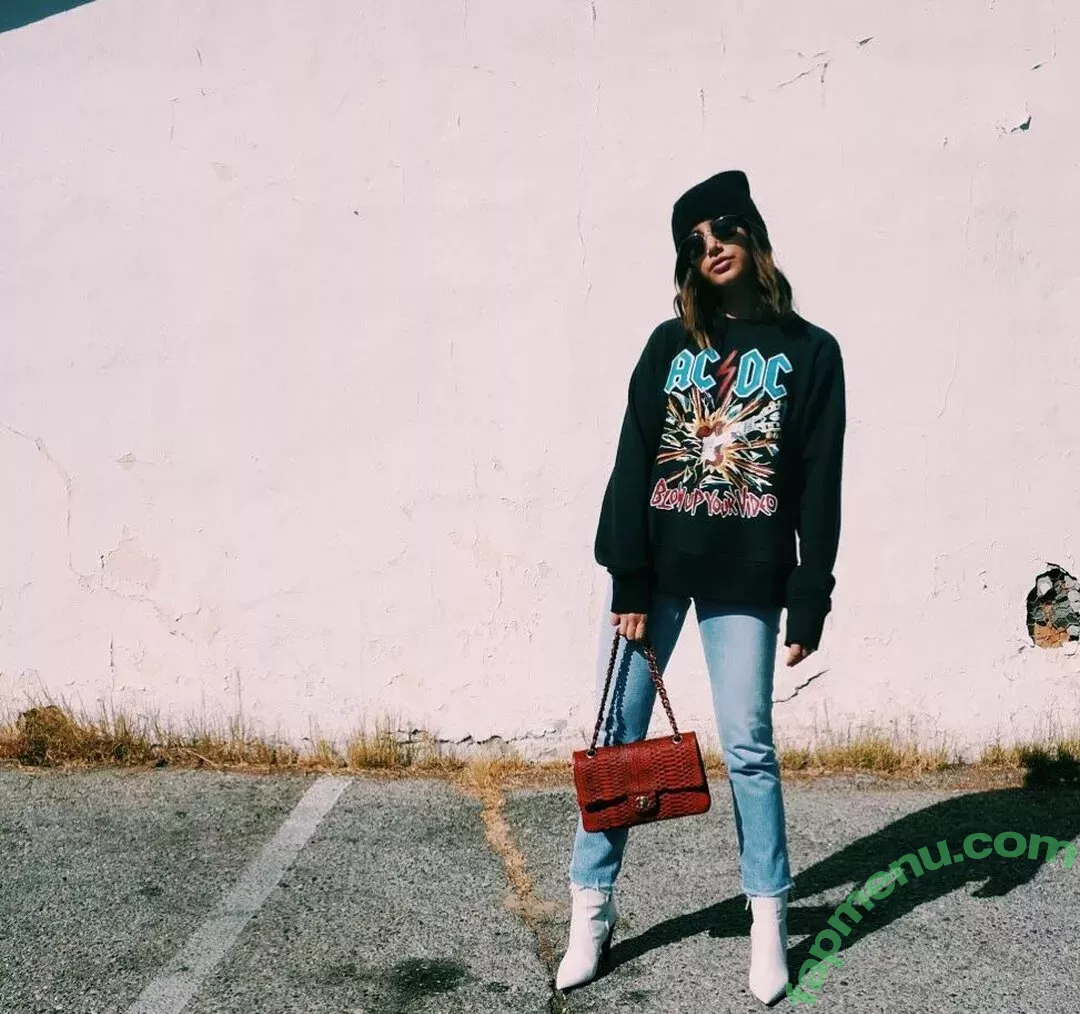 Ashley Tisdale nude photo #0089 (ashleytisdale / yummyyardie)