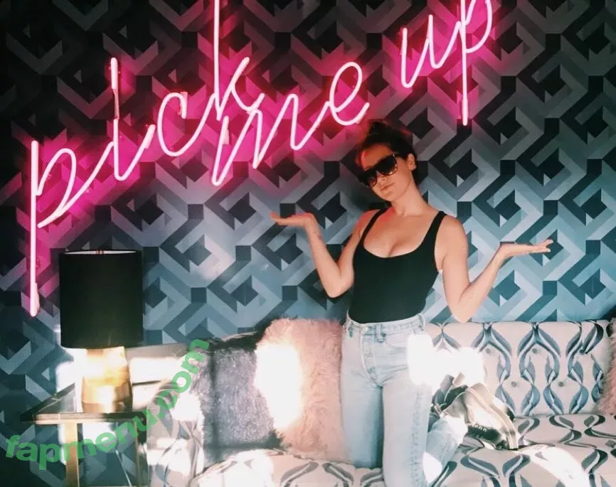 Ashley Tisdale nude photo #0098 (ashleytisdale / yummyyardie)