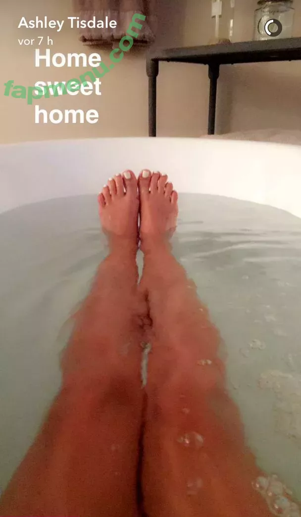 Ashley Tisdale nude photo #0143 (ashleytisdale / yummyyardie)